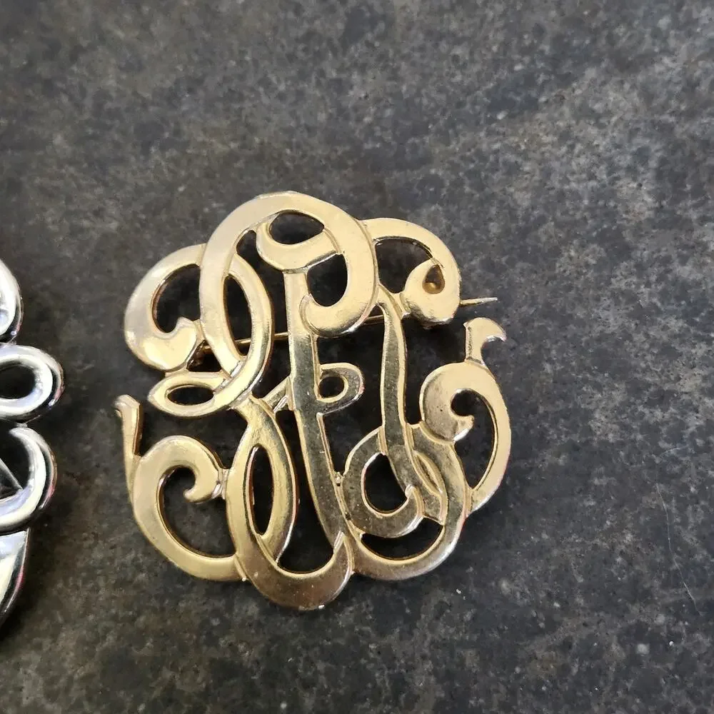 Unbranded pins brooches